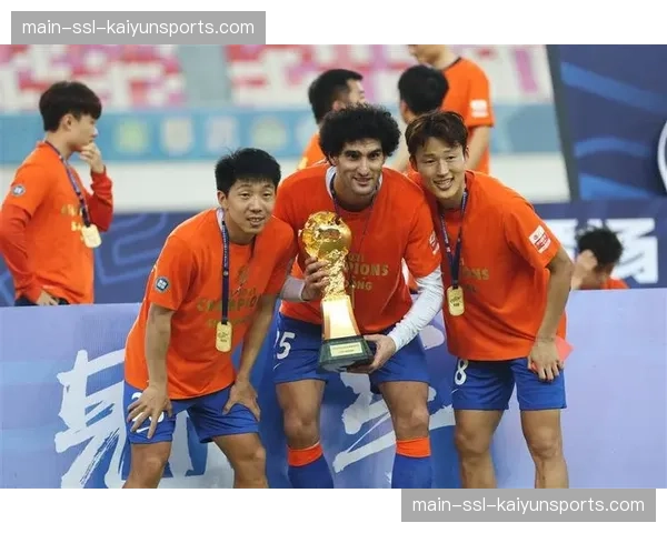 战术解析：海港队如何利用宽度击穿泰山队的肋部防守